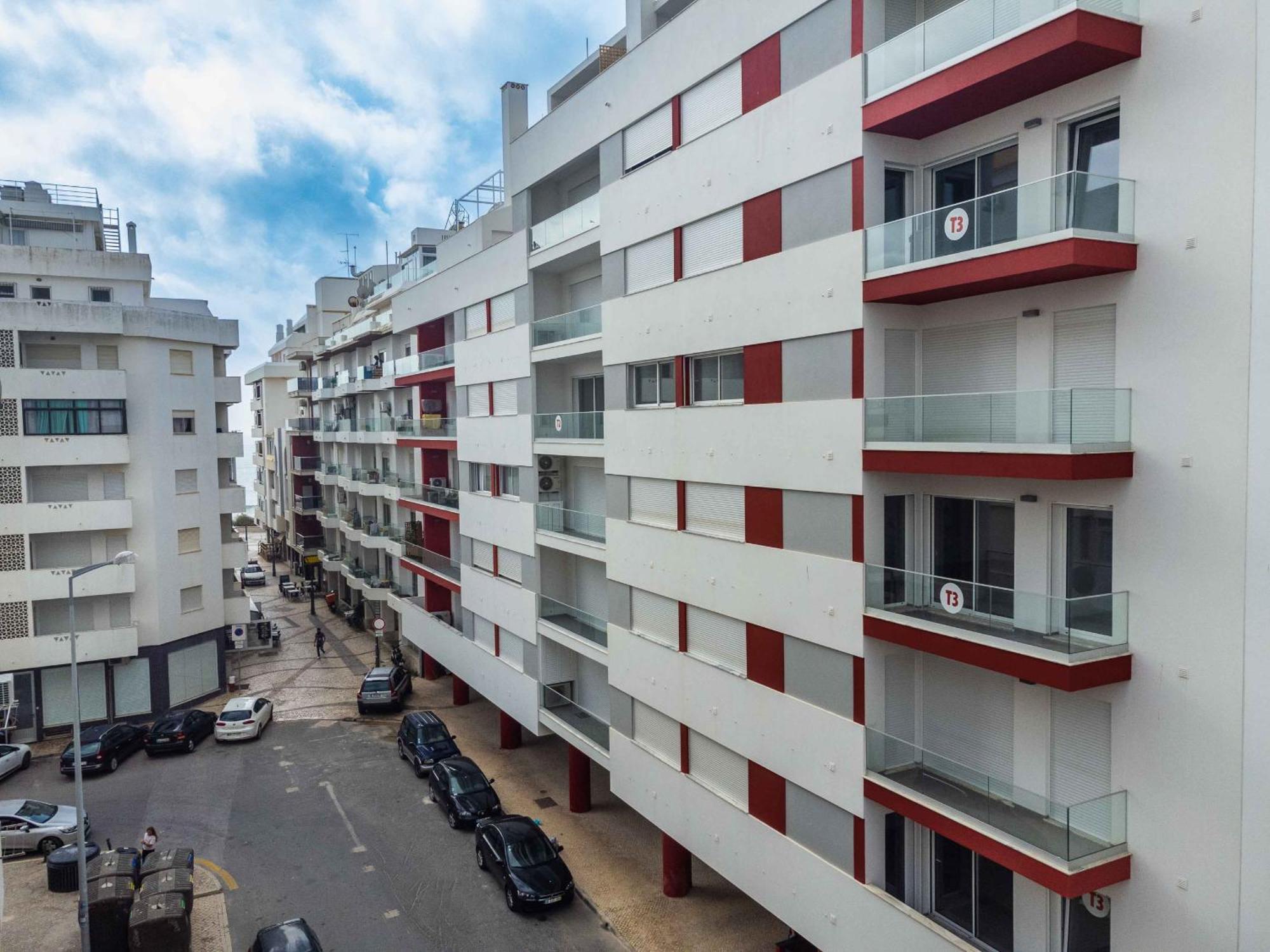 Caravelas 2-Bedroom Apartment With Pool - 50M From The Beach Armação de Pêra 外观 照片