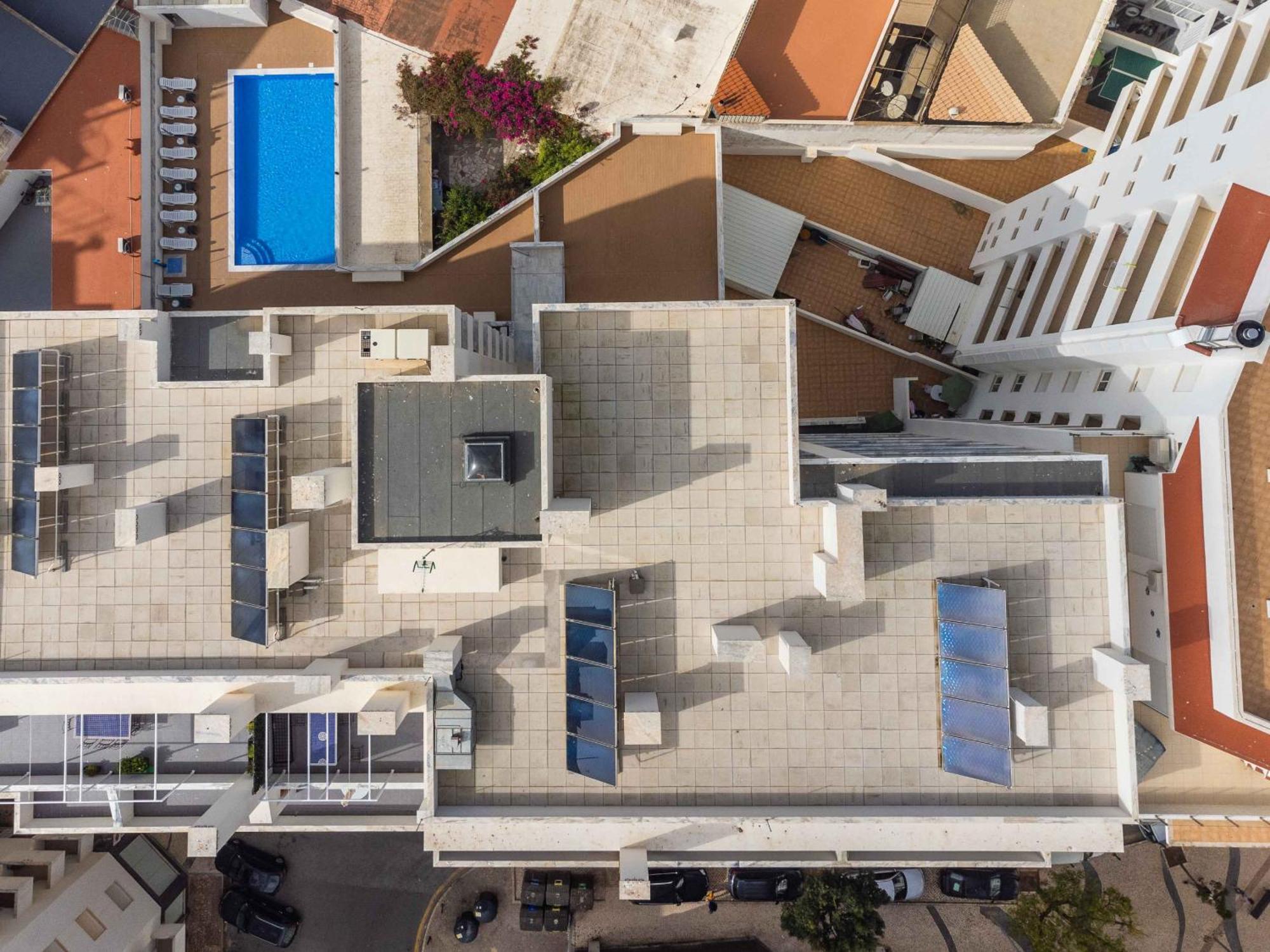 Caravelas 2-Bedroom Apartment With Pool - 50M From The Beach Armação de Pêra 外观 照片