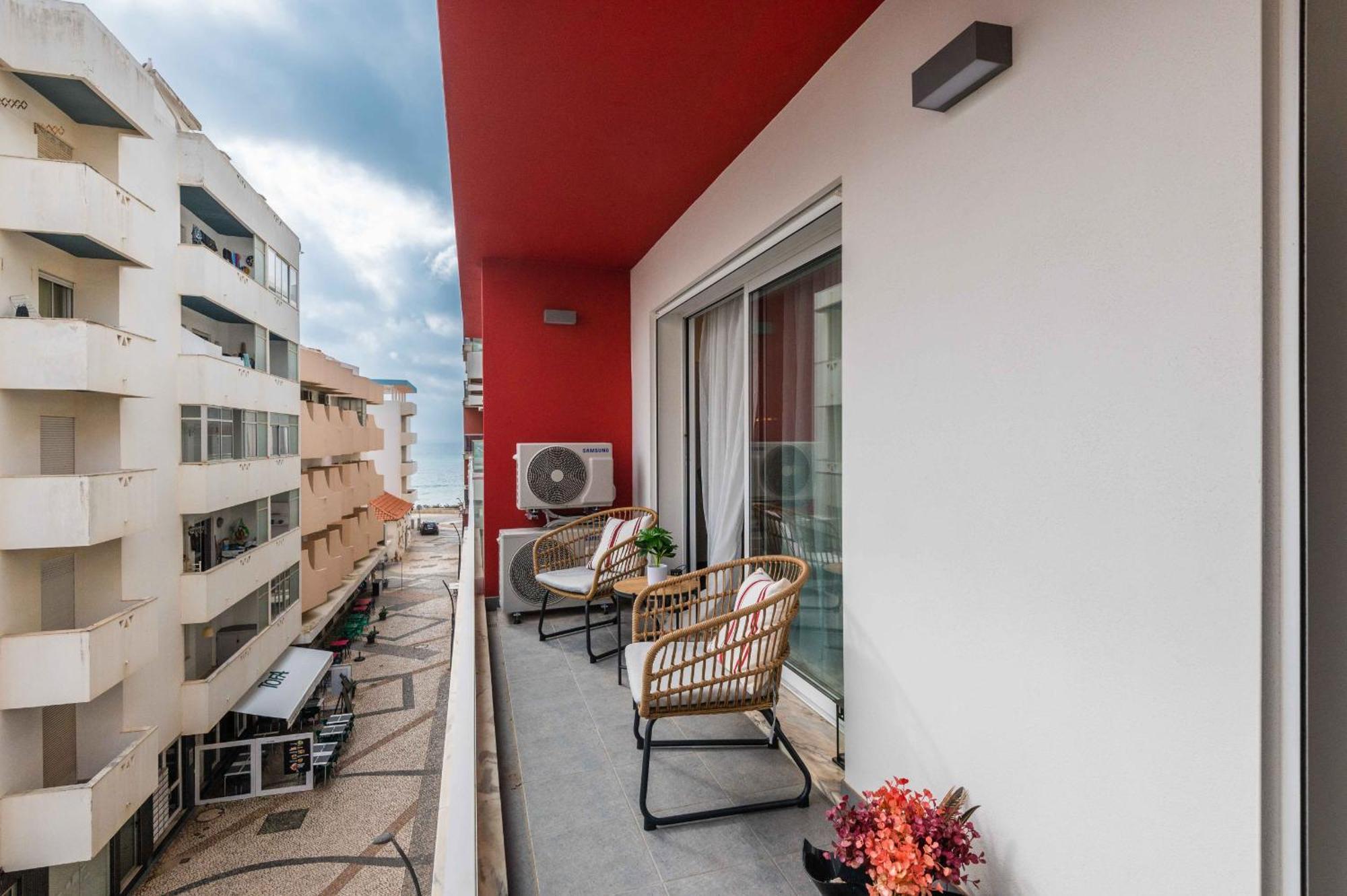 Caravelas 2-Bedroom Apartment With Pool - 50M From The Beach Armação de Pêra 外观 照片