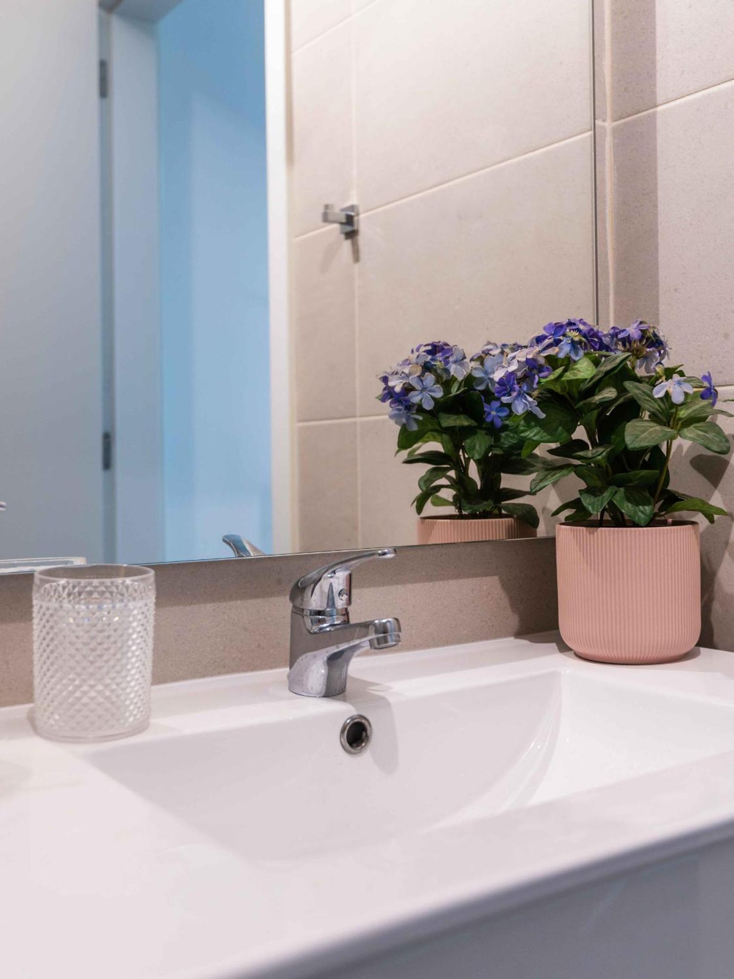 Caravelas 2-Bedroom Apartment With Pool - 50M From The Beach Armação de Pêra 外观 照片